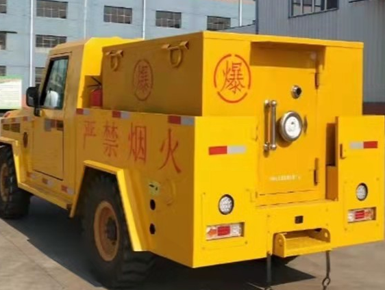 疏附凯龙爆破器材运输车：保障爆破任务的安全运行